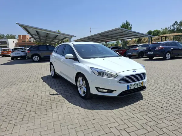 Ford Focus 2017 - 11500 EUR, 55000 km - AUTO.MOTO.pt - 55000km - foto 4 de 32