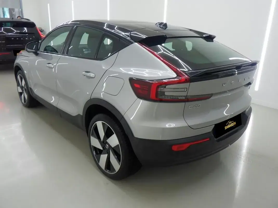 Volvo C40 2021 - 31750 EUR, 84821 km - AUTO.MOTO.pt - 84821km - foto 4 de 11