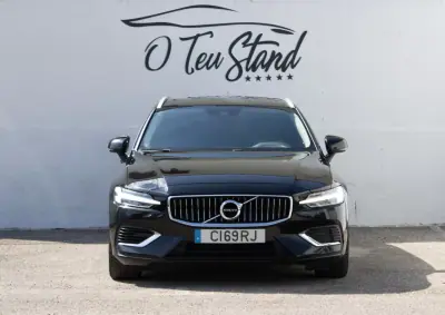 Volvo V60 2022 - 25500 EUR, 123000 km - AUTO.MOTO.pt - 123000km - foto 3 de 63