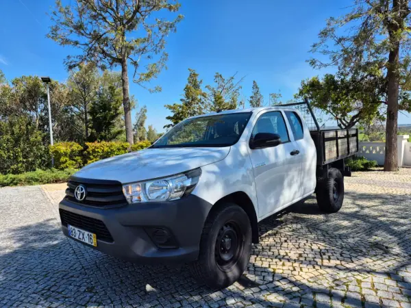 Toyota Hilux 2020 - 215046km