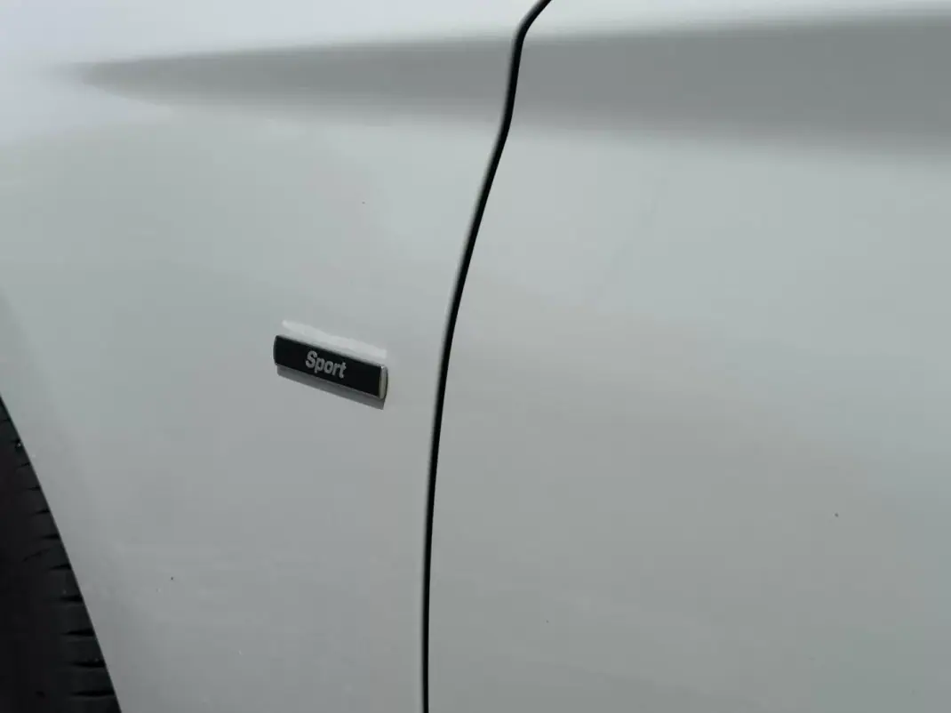 BMW 116 2015 - 16900 EUR, 123849 km - AUTO.MOTO.pt - 123849km - foto 7 de 32