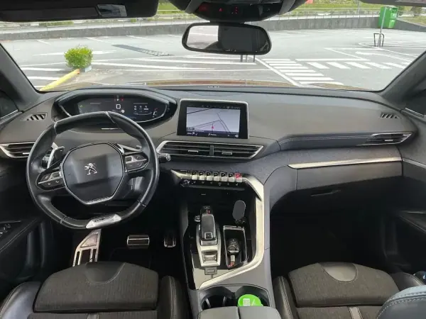 Peugeot 3008 2018 - 19450 EUR, 130626 km - AUTO.MOTO.pt - 130626km - foto 7 de 15