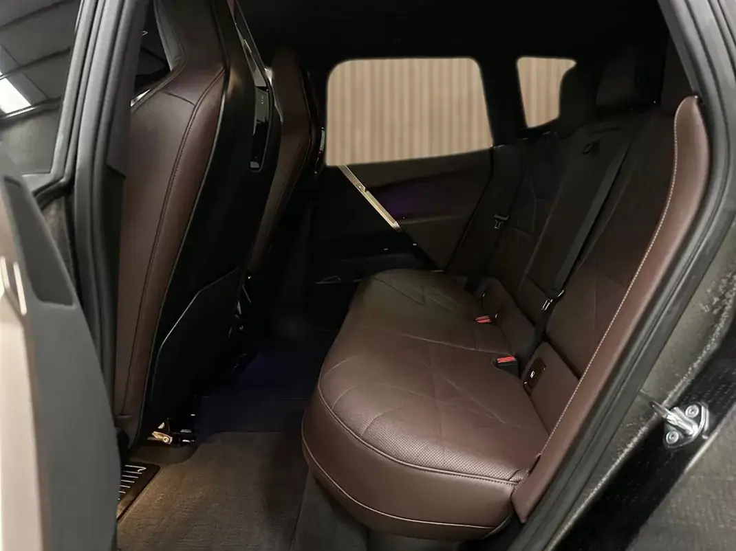 BMW iX 2023 - 53800 EUR, 42000 km - AUTO.MOTO.pt - 42000km - foto 11 de 20