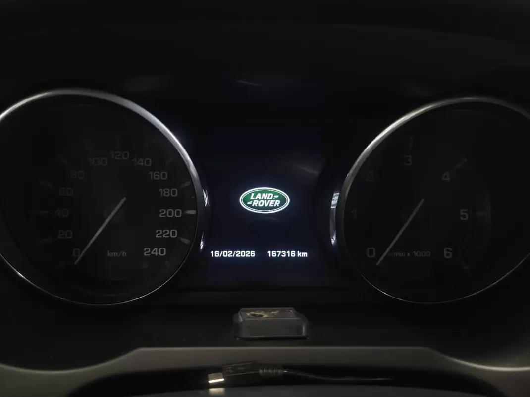 Land Rover Range Rover Evoque 2015 - 20990 EUR, 167316 km - AUTO.MOTO.pt - 167316km - foto 7 de 31