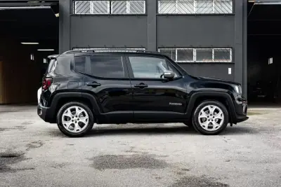 Jeep Renegade 2020 - 18500 EUR, 99000 km - AUTO.MOTO.pt - 99000km - foto 2 de 31