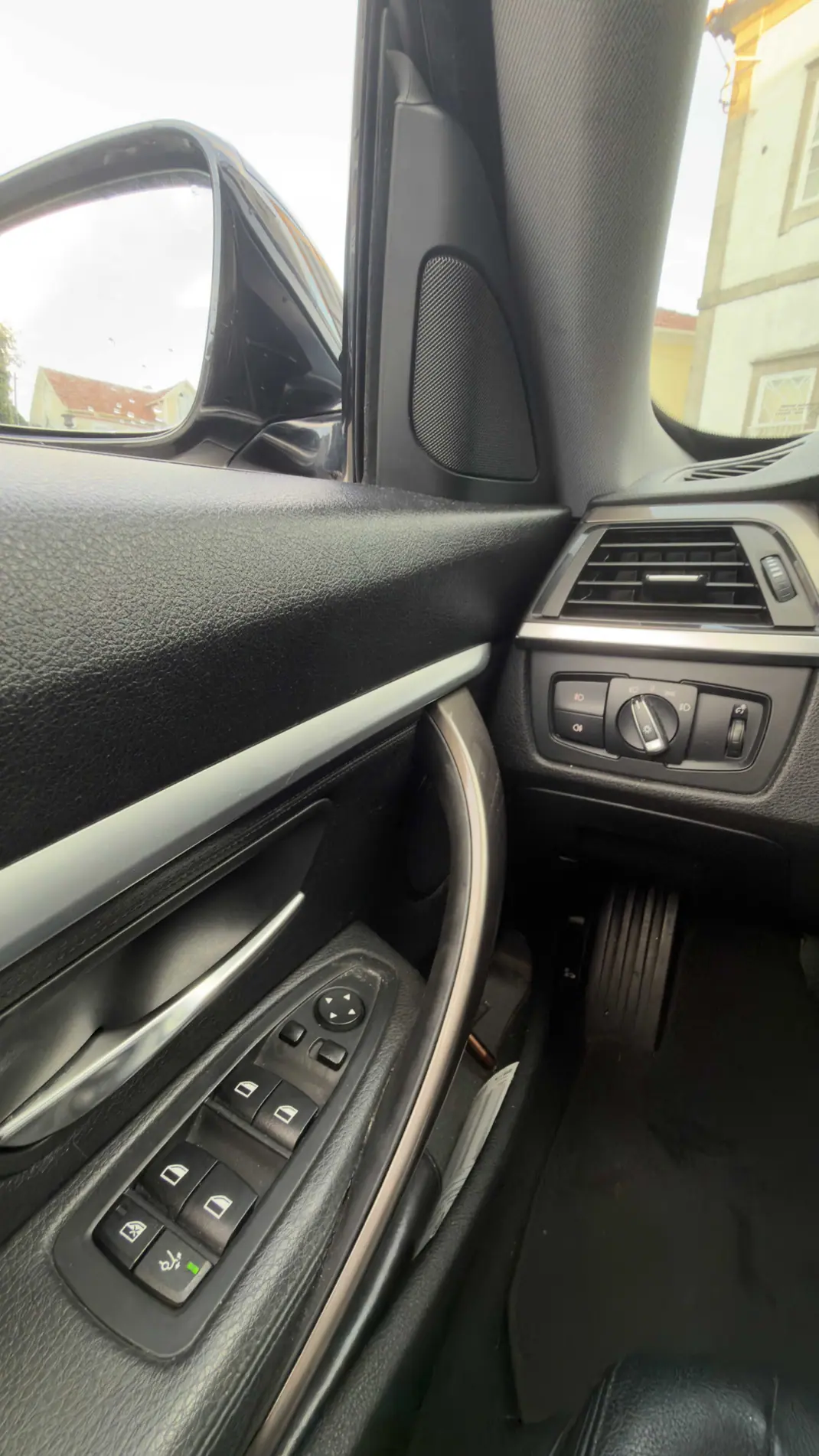 BMW 320 Gran Turismo 2014 - 14250 EUR, 245000 km - 245000km - foto 5 de 6