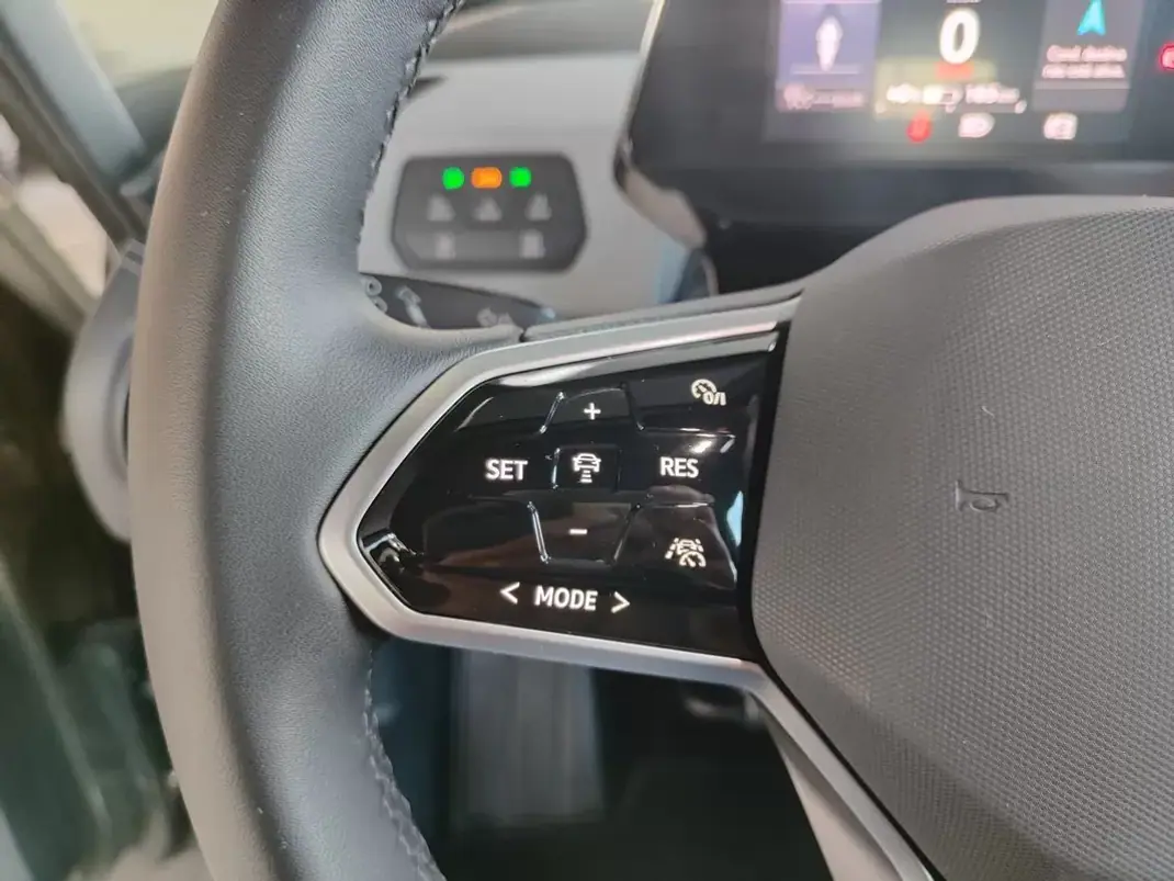 Volkswagen ID.3 2024 - 32750 EUR, 4000 km - AUTO.MOTO.pt - 4000km - foto 28 de 36