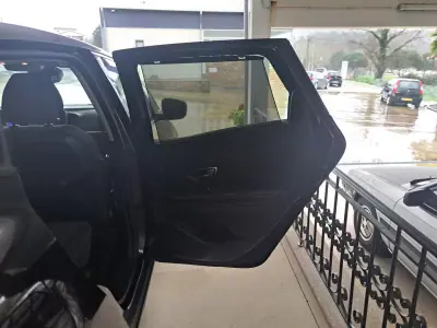 Renault Scénic 2017 - 9980 EUR, 262136 km - AUTO.MOTO.pt - 262136km - foto 6 de 39