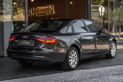 Audi A4 2014 — photo 4 of 36