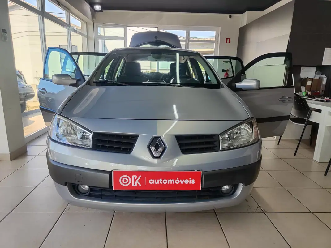Renault Mégane 2005 - 2950 EUR, 278000 km - 278000km - foto 19 de 32