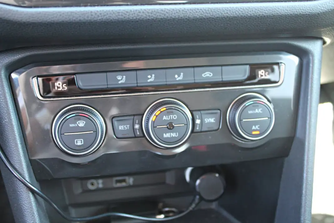 Volkswagen Tiguan Allspace 2018 - 26990 EUR, 120612 km - 120612km - foto 24 de 30