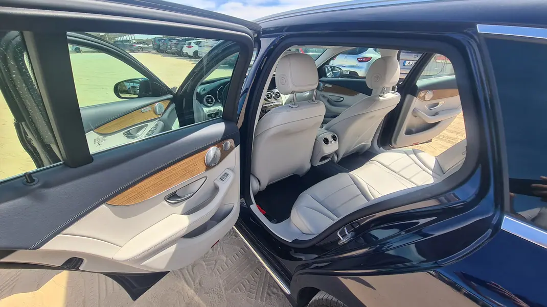 Mercedes-Benz C 180 2018 - 17990 EUR, 207000 km - 207000km - foto 10 de 11