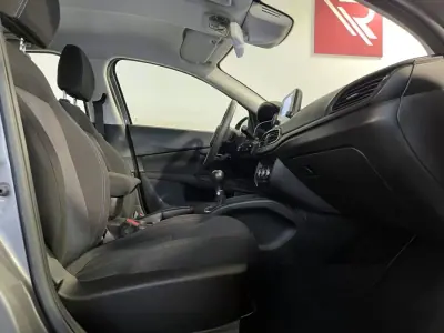 Fiat Tipo Station Wagon 2022 - 13950 EUR, 79000 km - AUTO.MOTO.pt - 79000km - foto 15 de 30