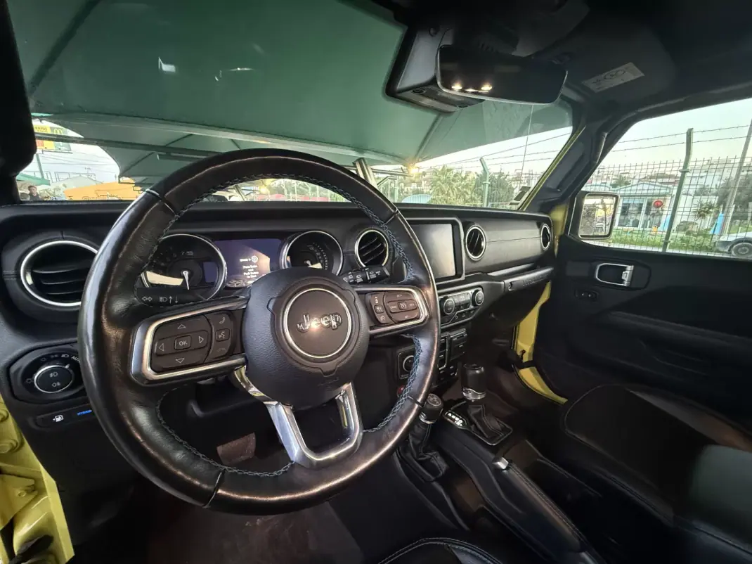 Jeep Wrangler Unlimited 2023 - 78900 EUR, 45271 km - AUTO.MOTO.pt - 45271km - foto 8 de 24