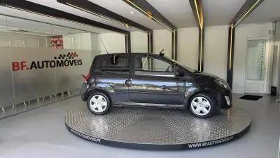 Renault Twingo 2009 - 4900 EUR, 139709 km - AUTO.MOTO.pt - 139709km - foto 9 de 52