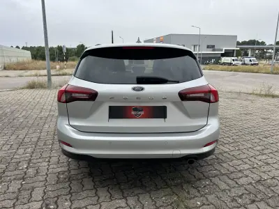 Ford Focus SW 2023 - 15490 EUR, 91000 km - 91000km - foto 5 de 17