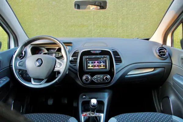 Renault Captur 2019 - 14800 EUR, 98000 km - AUTO.MOTO.pt - 98000km - foto 17 de 27
