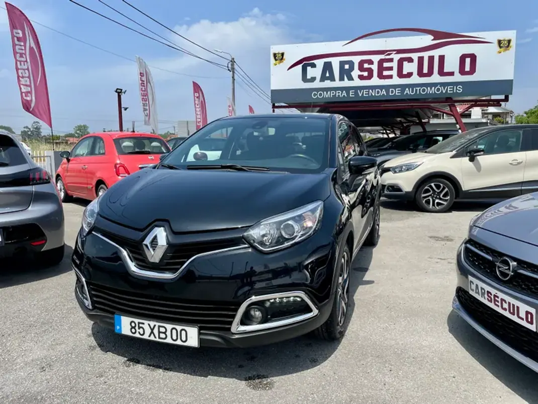 Renault Captur 2013 - 13950 EUR, 161056 km - AUTO.MOTO.pt - 161056km - foto 1 de 30