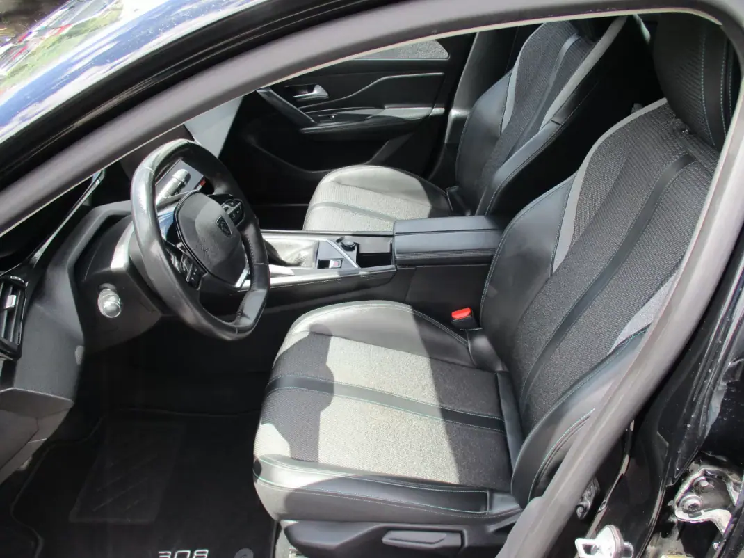 Peugeot 308 2022 - 17250 EUR, 138398 km - AUTO.MOTO.pt - 138398km - foto 7 de 20
