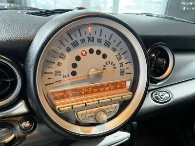MINI 1000 2010 - 14800 EUR, 89496 km - AUTO.MOTO.pt - 89496km - foto 16 de 25