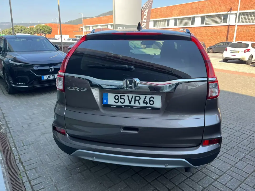 Honda CR-V 2018 - 19500 EUR, 112000 km - AUTO.MOTO.pt - 112000km - foto 6 de 20