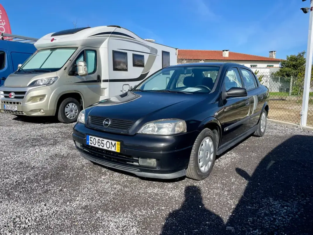 Opel Astra 1999 - 4750 EUR, 186347 km - AUTO.MOTO.pt - 186347km - foto 1 de 19