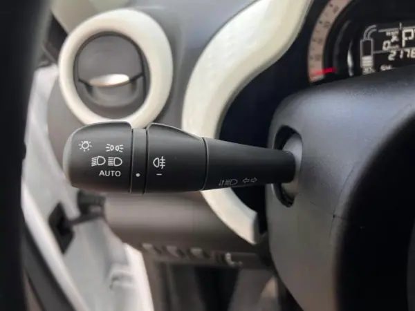 Renault Twingo 2022 - 15750 EUR, 11000 km - AUTO.MOTO.pt - 11000km - foto 38 de 46