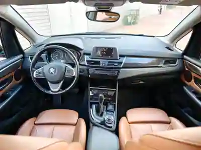 BMW 218 Active Tourer 2014 - 13990 EUR, 243000 km - AUTO.MOTO.pt - 243000km - foto 1 de 14