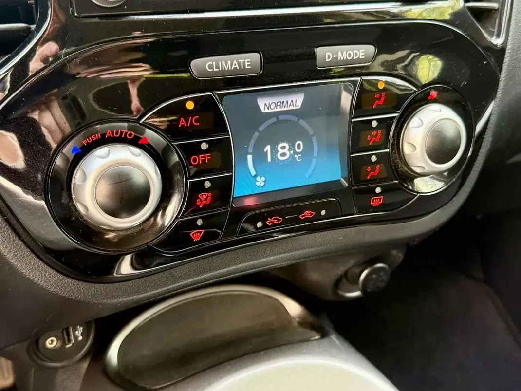 Nissan Juke 2016 - 10890 EUR, 174800 km - AUTO.MOTO.pt - 174800km - foto 26 de 33