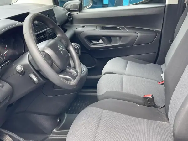 Citroën BERLINGO VAN XL 1.5 BLUE HDI 3 LUGARES 2019 - 12300 EUR, 130000 km - AUTO.MOTO.pt - 130000km - foto 6 de 10
