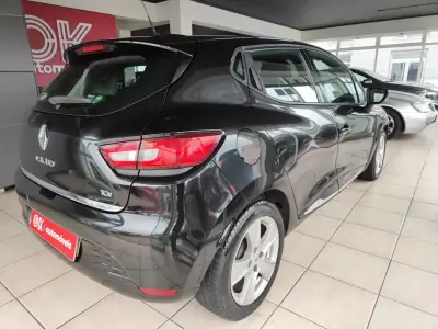 Renault Clio 2014 - 8750 EUR, 109100 km - AUTO.MOTO.pt - 109100km - foto 11 de 30