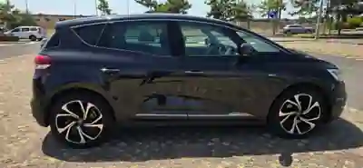 Renault Scénic 2017 - 20000 EUR, 81700 km - 81700km - foto 4 de 8