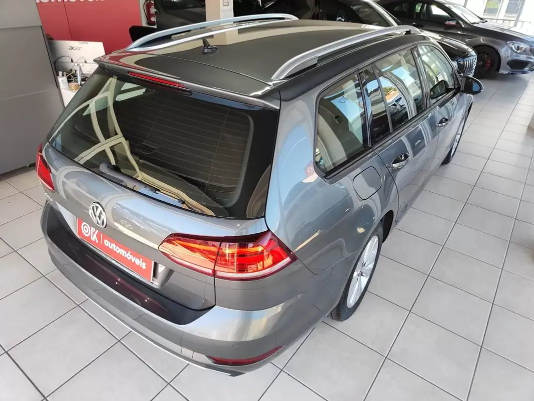 Volkswagen Golf Variant 2019 - 18250 EUR, 35000 km - 35000km - foto 4 de 23