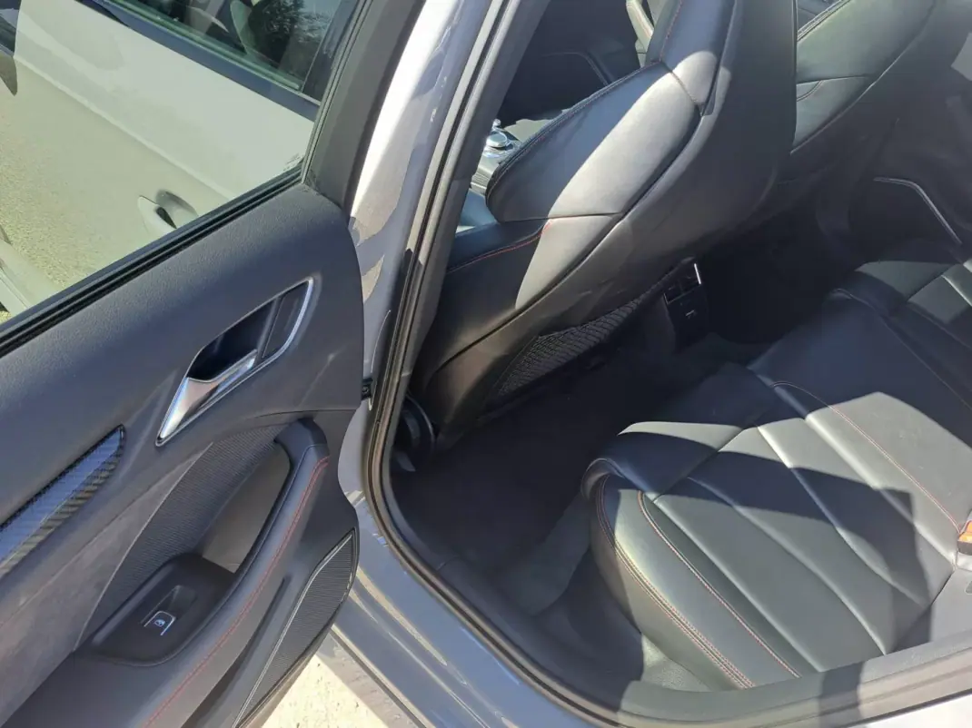 Audi RS3 Sportback 2019 - 55900 EUR, 77000 km - 77000km - foto 17 de 42