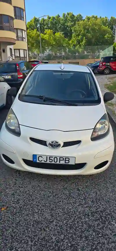 Toyota Aygo 2009 - 3995 EUR, 103560 km - 103560km - foto 1 de 8