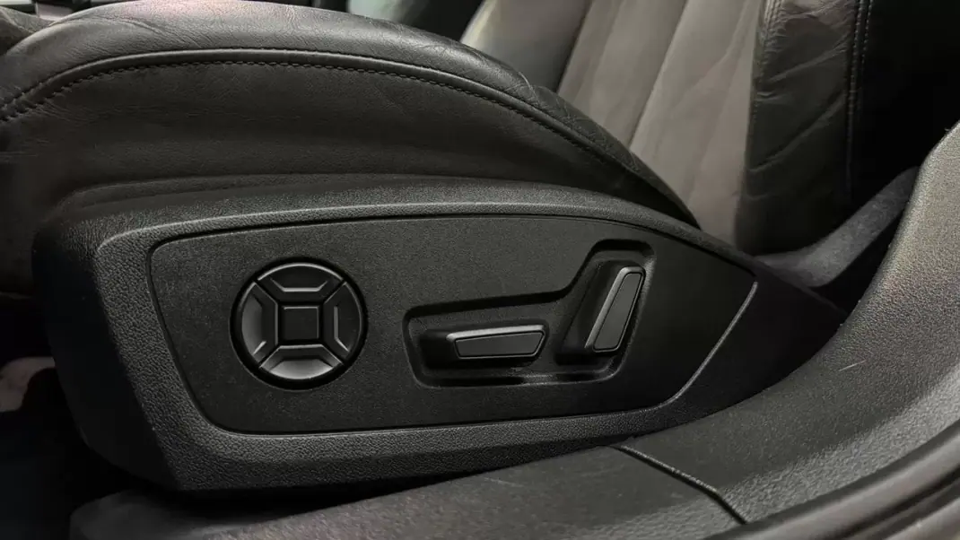 Audi A6 2019 - 34990 EUR, 140670 km - AUTO.MOTO.pt - 140670km - foto 35 de 37