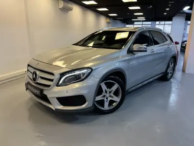 Mercedes-Benz GLA 200 2015 - 21990 EUR, 120000 km - AUTO.MOTO.pt - 120000km - foto 25 de 33