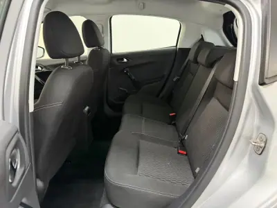 Peugeot 208 2015 - 8500 EUR, 152000 km - 152000km - foto 16 de 26