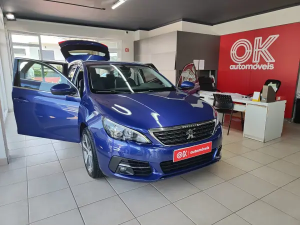 Peugeot 308 SW 2018 - 8950 EUR, 229000 km - AUTO.MOTO.pt - 229000km - foto 20 de 37