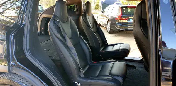 Tesla Model X 2019 - 59990 EUR, 179000 km - AUTO.MOTO.pt - 179000km - foto 18 de 61