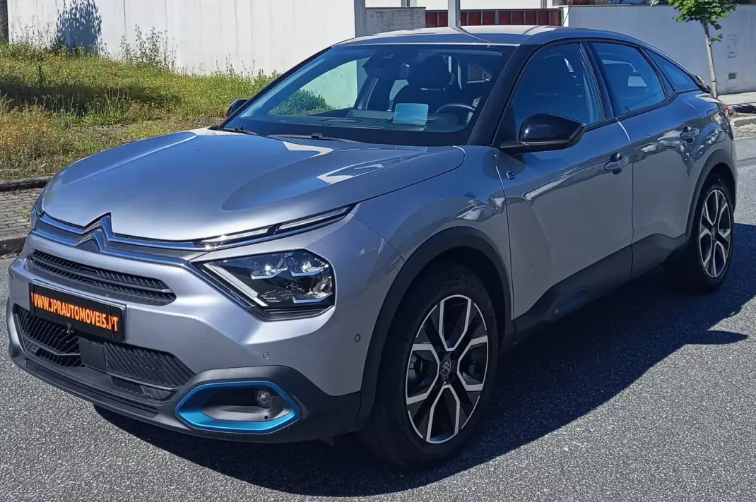 Citroën e-C4 2022 - 18990 EUR, 35200 km - AUTO.MOTO.pt - 35200km - foto 1 de 19