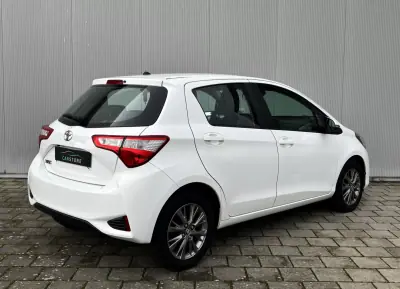 Toyota Yaris 2017 - 11990 EUR, 110000 km - AUTO.MOTO.pt - 110000km - foto 4 de 34