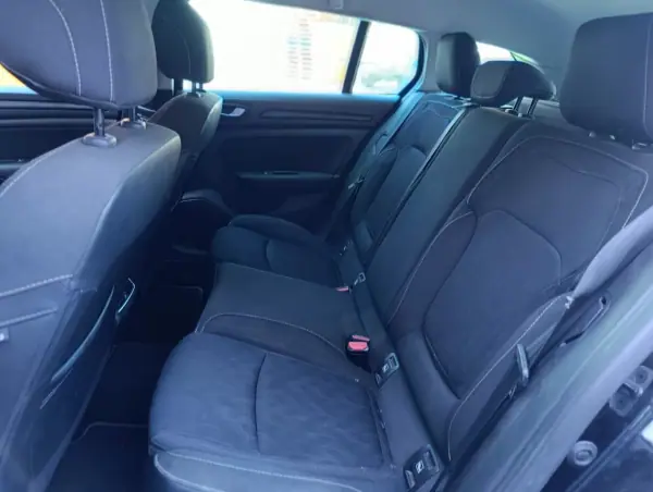 Renault Mégane Sport Tourer 2020 - 14900 EUR, 164500 km - 164500km - foto 16 de 17