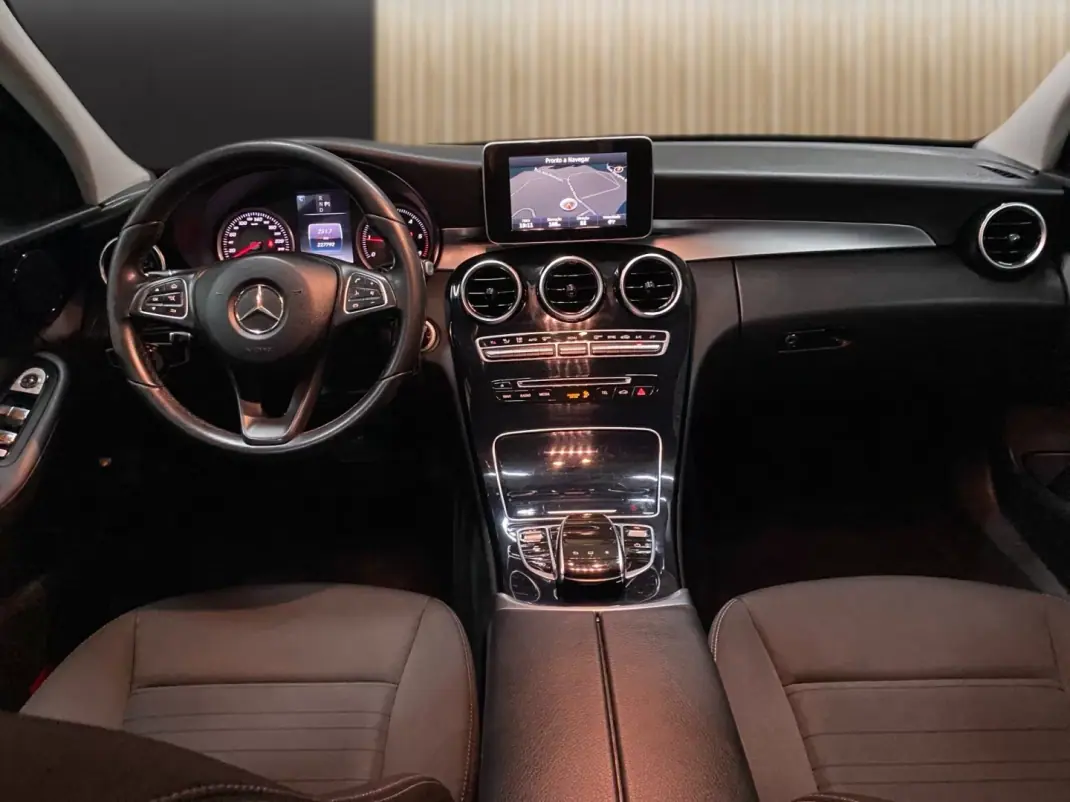 Mercedes-Benz C 180 2016 - 16950 EUR, 227000 km - AUTO.MOTO.pt - 227000km - foto 8 de 20
