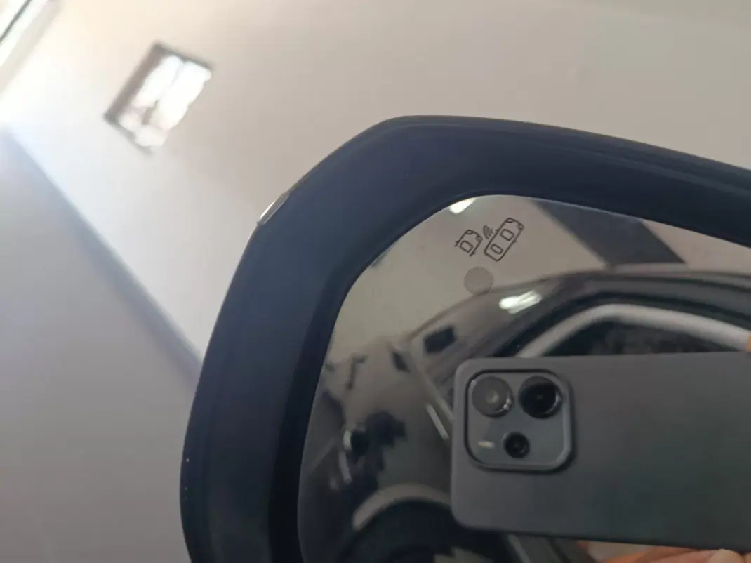 Peugeot 3008 2018 - 20300 EUR, 139000 km - 139000km - foto 28 de 31