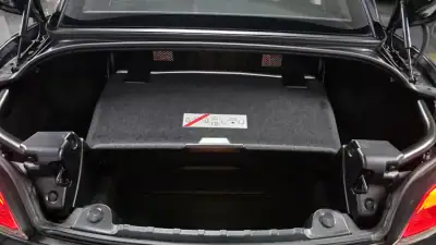 BMW Z4 2013 - 27990 EUR, 98000 km - AUTO.MOTO.pt - 98000km - foto 22 de 38