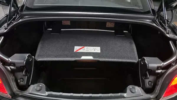 BMW Z4 2013 - 27990 EUR, 98000 km - AUTO.MOTO.pt - 98000km - foto 22 de 38