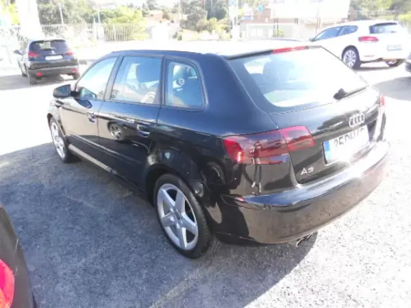 Audi A3 Sportback 2007 - 8900 EUR, 280183 km - AUTO.MOTO.pt - 280183km - foto 4 de 12