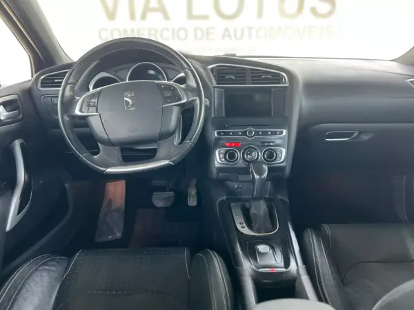 DS DS4 Crossback 2016 - 12500 EUR, 207000 km - AUTO.MOTO.pt - 207000km - foto 11 de 11