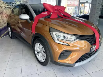 Renault Captur 2022 — foto 2 de 25